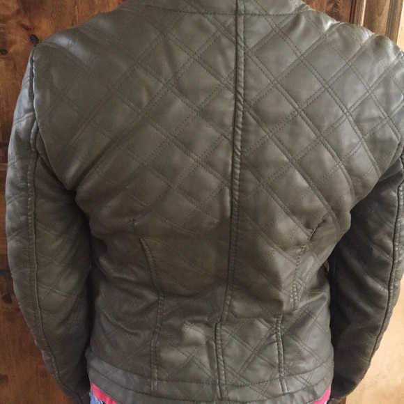 Jacket - Picture 7 of 7